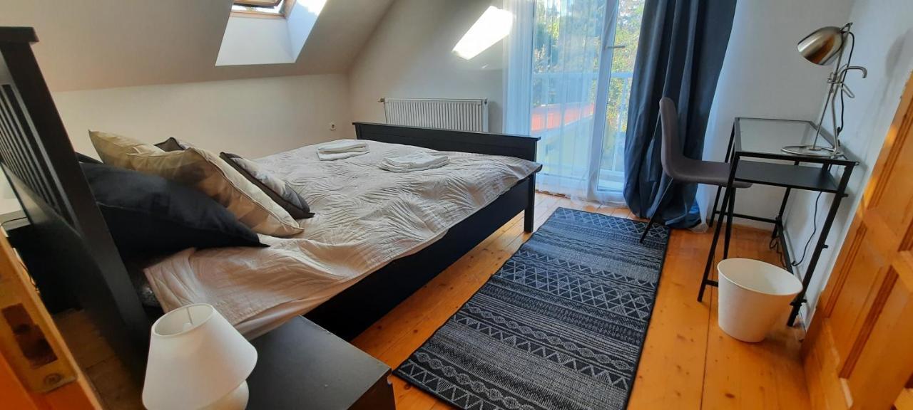 Hi-Bp Garden City Batsanyi Apartment 3 Rooms, Apartment Upstairs Near The City Train With Free Parking Budapest Esterno foto