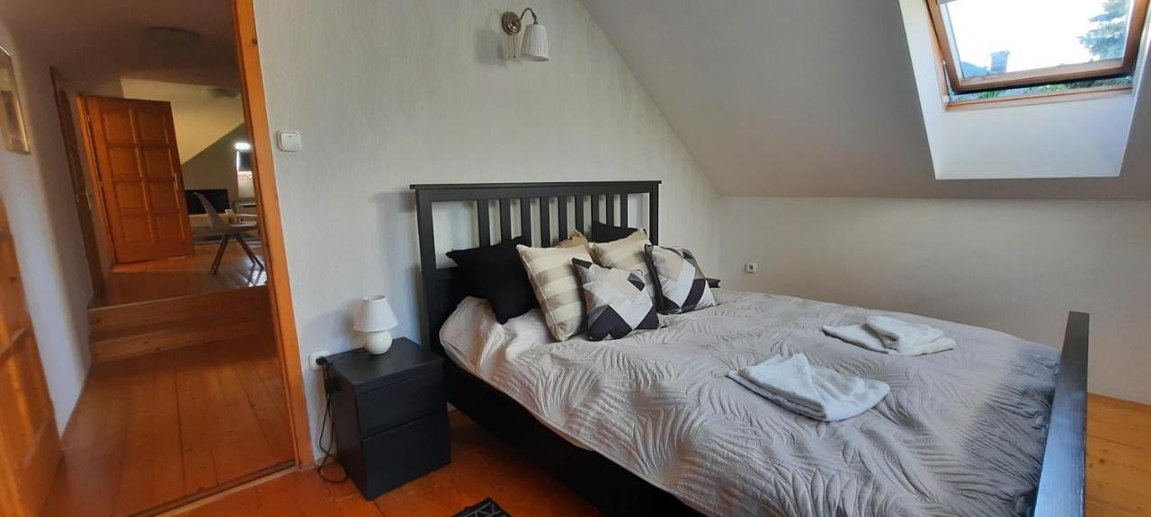 Hi-Bp Garden City Batsanyi Apartment 3 Rooms, Apartment Upstairs Near The City Train With Free Parking Budapest Esterno foto