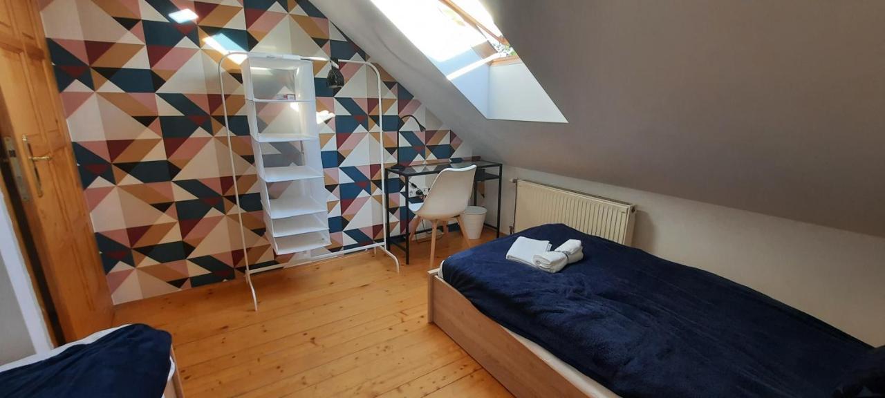 Hi-Bp Garden City Batsanyi Apartment 3 Rooms, Apartment Upstairs Near The City Train With Free Parking Budapest Esterno foto